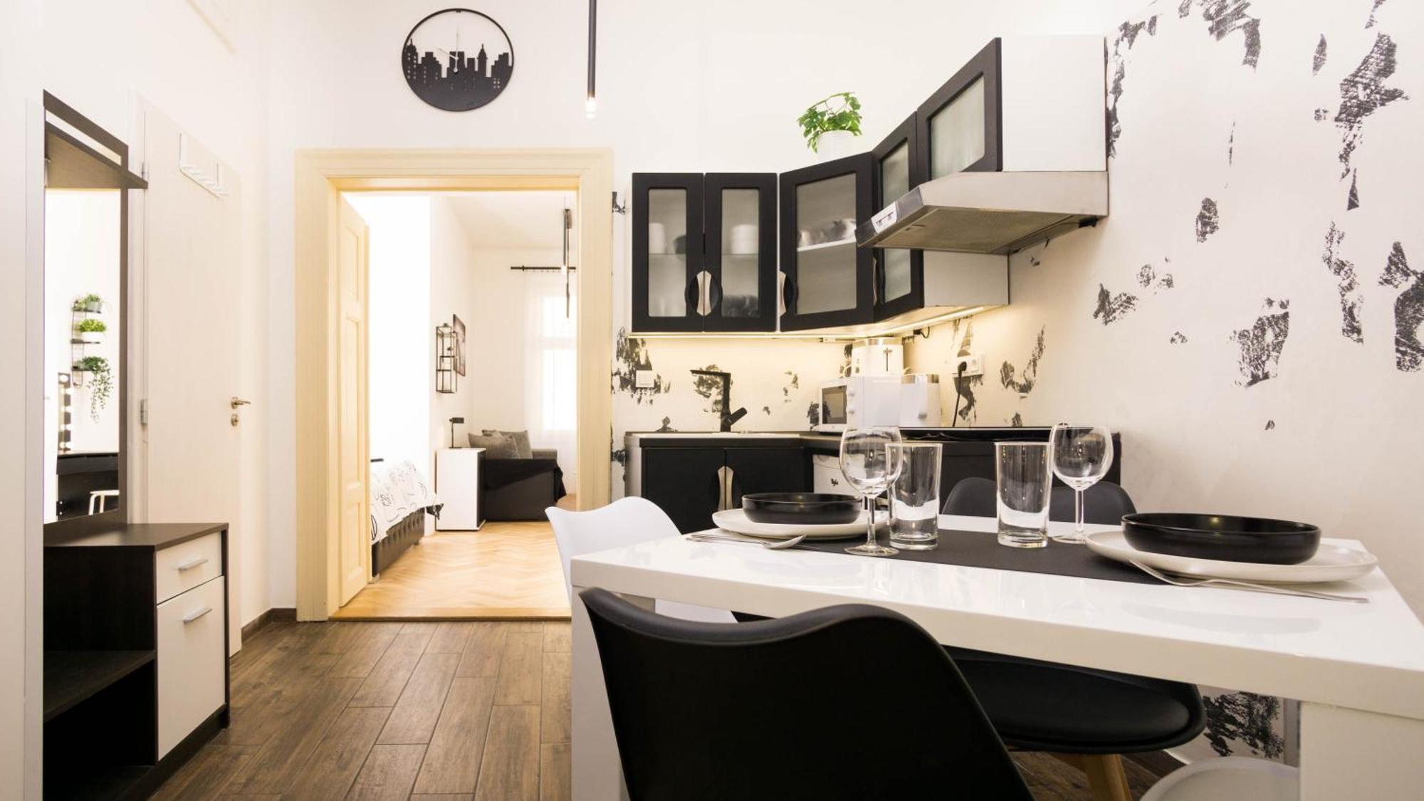 Black & White Apartment Prague By Wenceslas Square And Muzeum Rom bilde