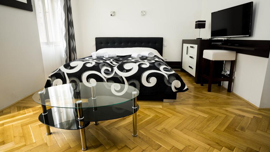 Black & White Apartment Prague By Wenceslas Square And Muzeum Eksteriør bilde